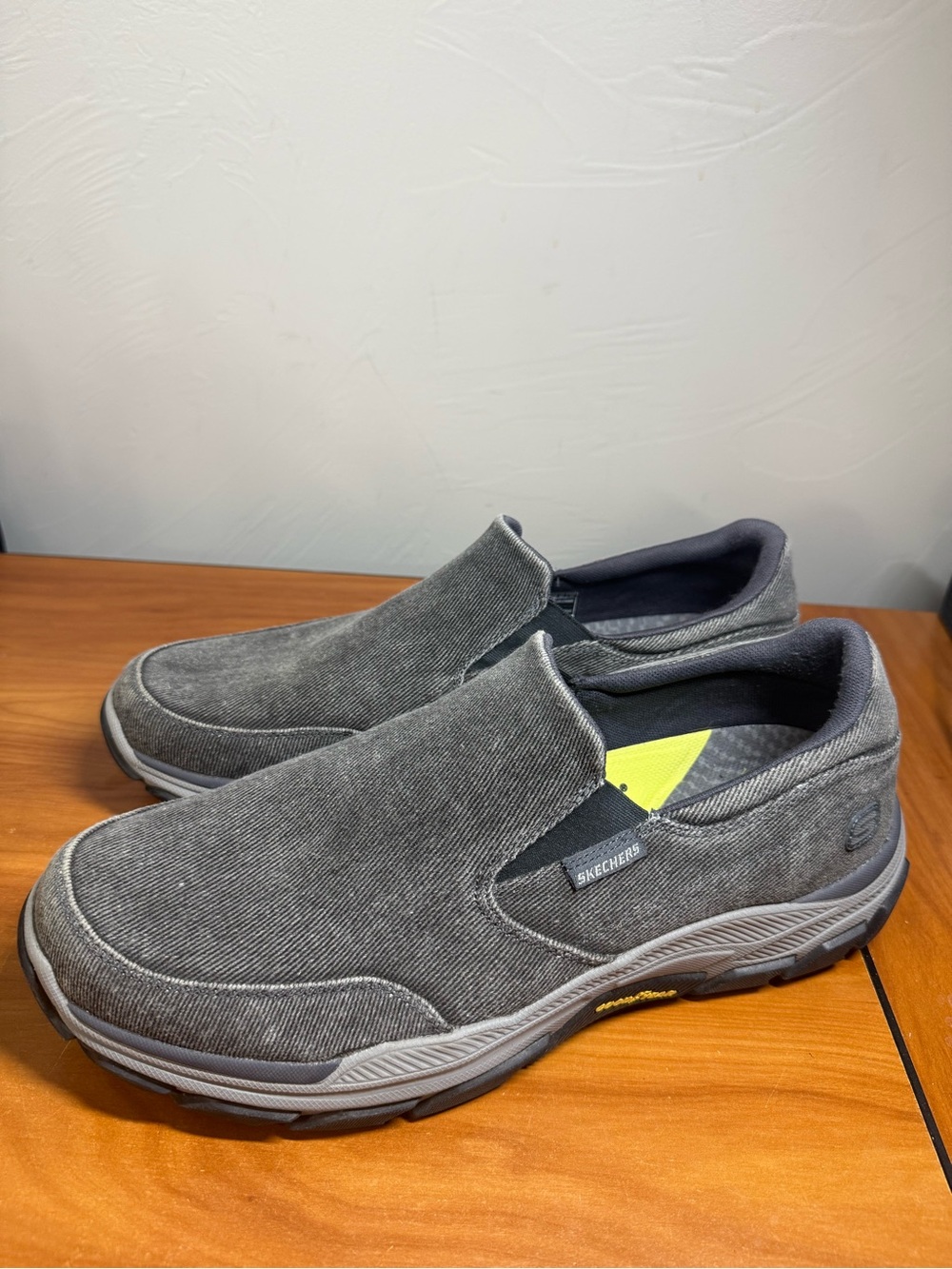 Skechers Men's Cayson Slip-Ins Relaxed Fit Casual Shoes Moc Toe Grey Canvas 14